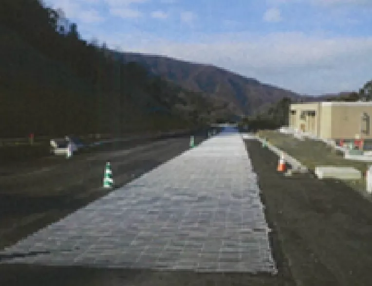 ユニット敷設完了